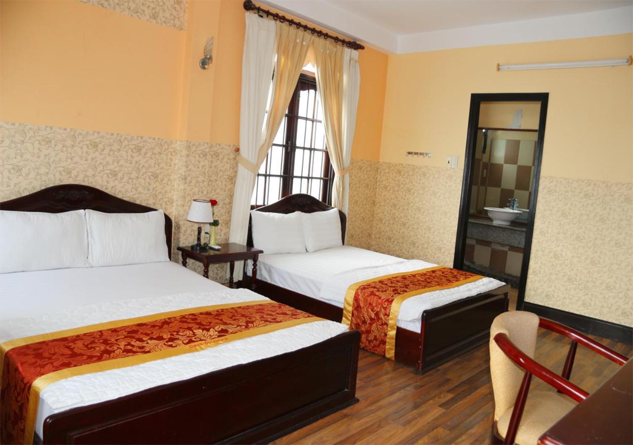 Ponys Hotel Nha Trang Bagian luar foto