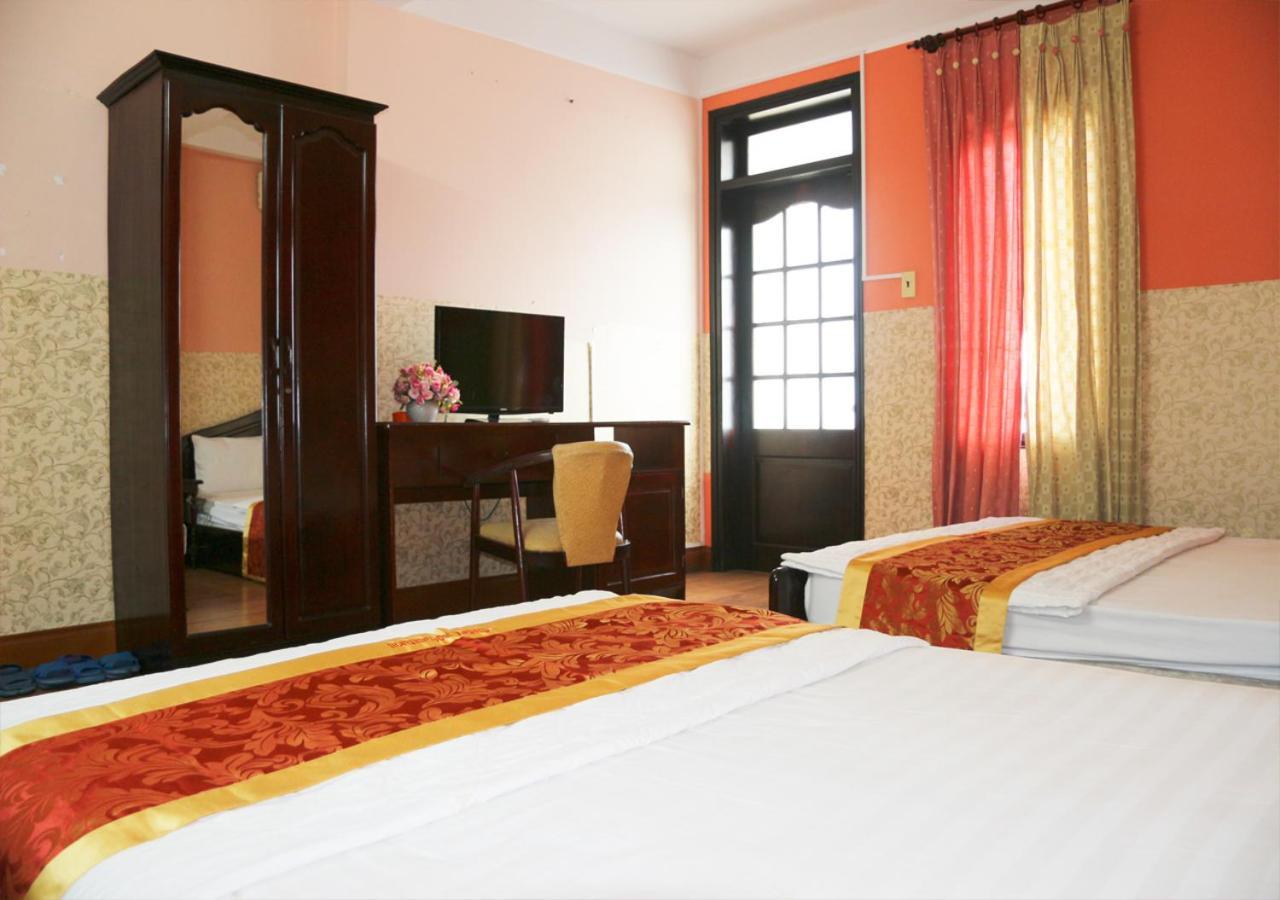 Ponys Hotel Nha Trang Bagian luar foto