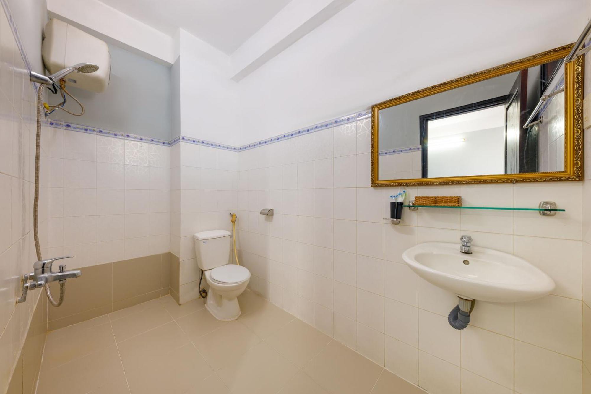 Ponys Hotel Nha Trang Bagian luar foto