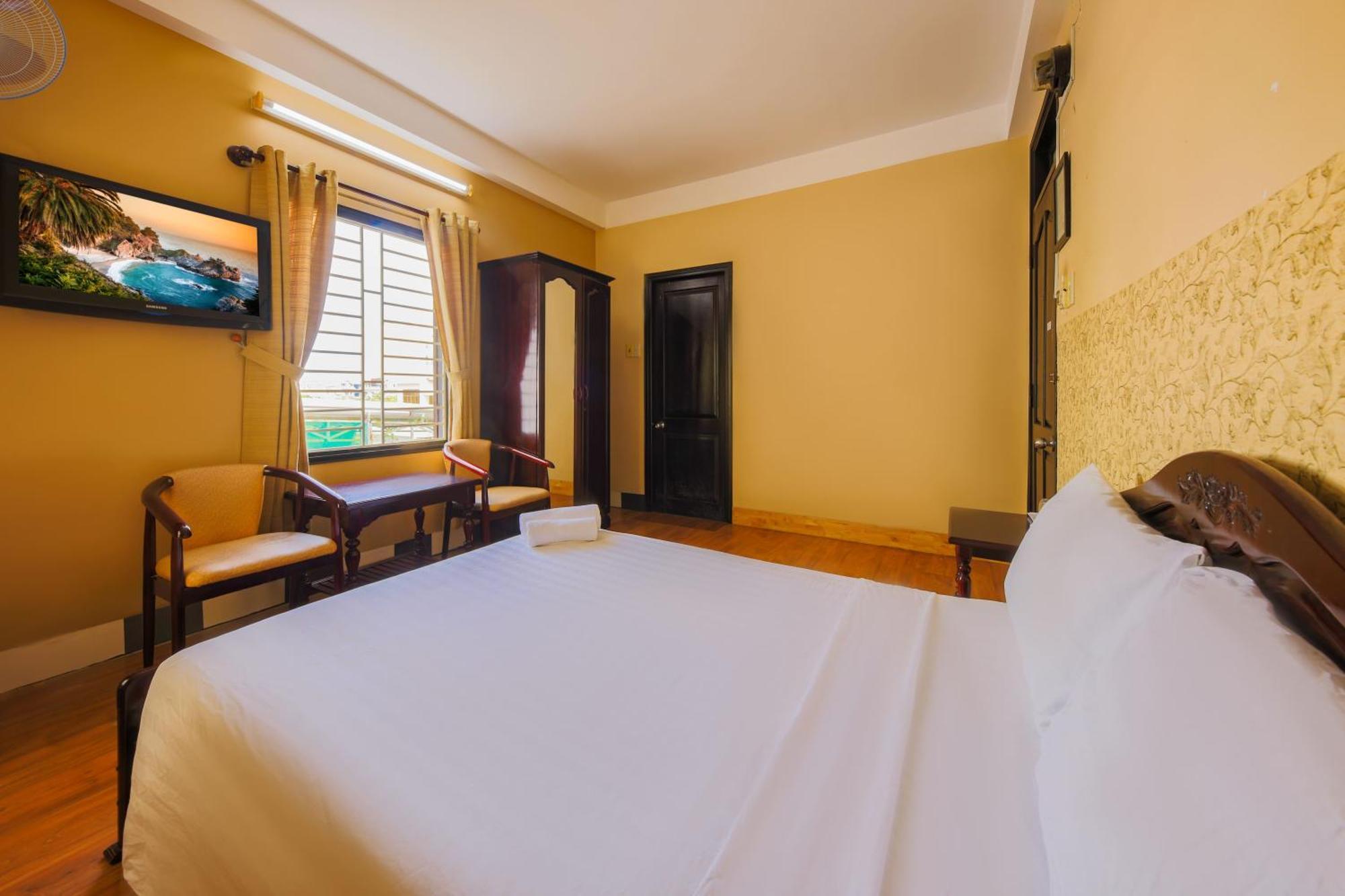 Ponys Hotel Nha Trang Bagian luar foto