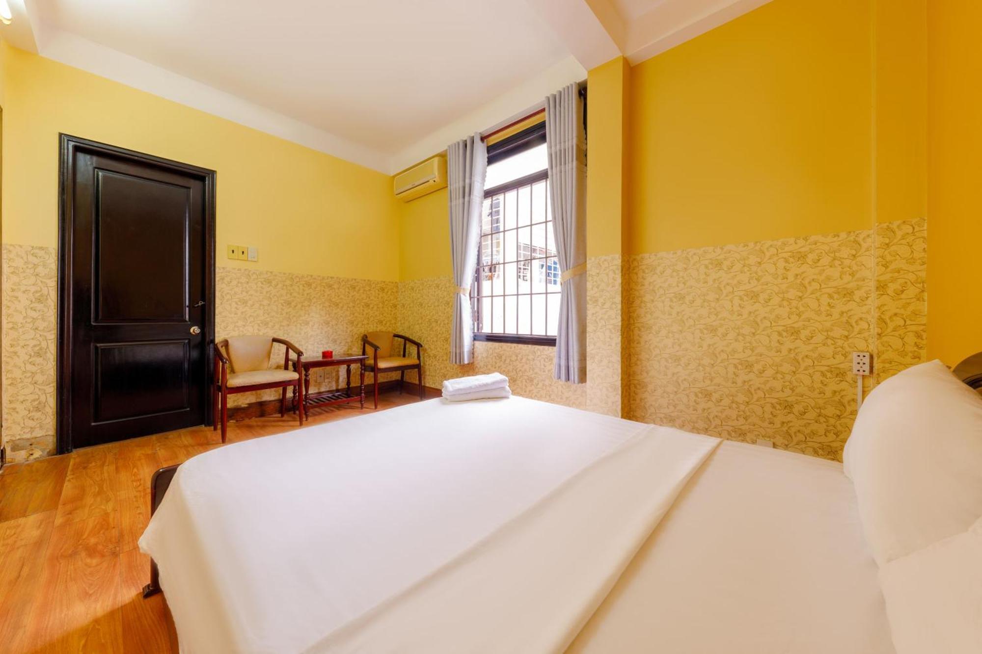 Ponys Hotel Nha Trang Bagian luar foto