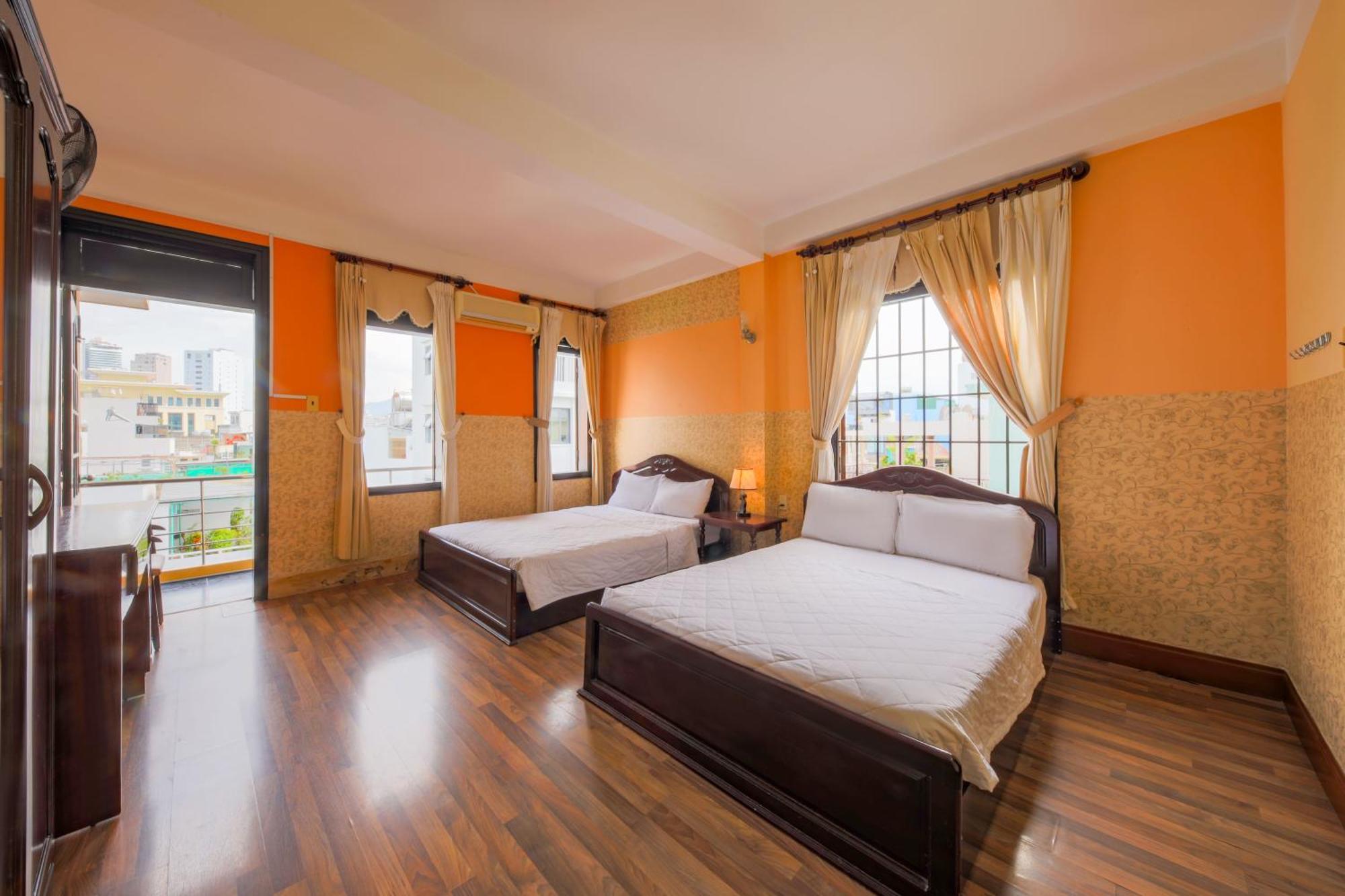 Ponys Hotel Nha Trang Bagian luar foto